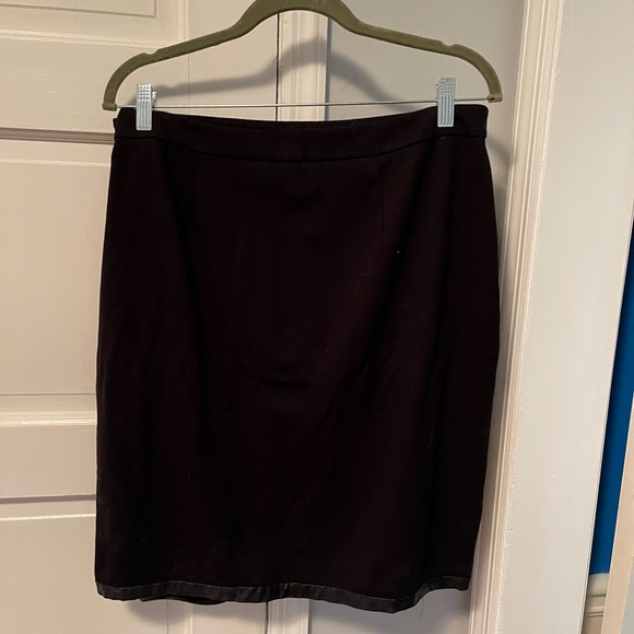 Chico’s black skirt - Picture 2 of 3
